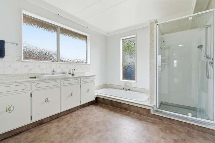 219 Main North Road Redwood_17