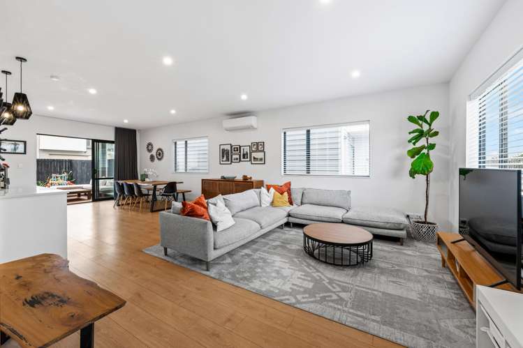 21 Autumn Blaze Street Hobsonville_3