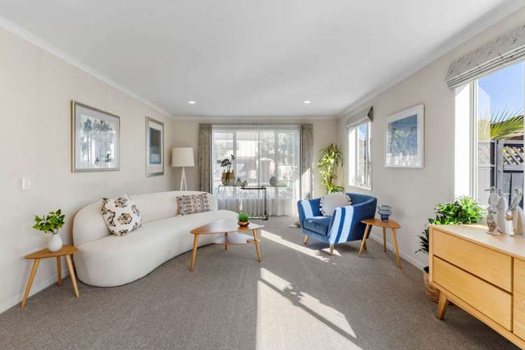 42 Coachman Drive Flat Bush_7