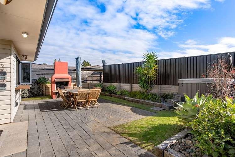 16 Braddock Grove Pauanui_19