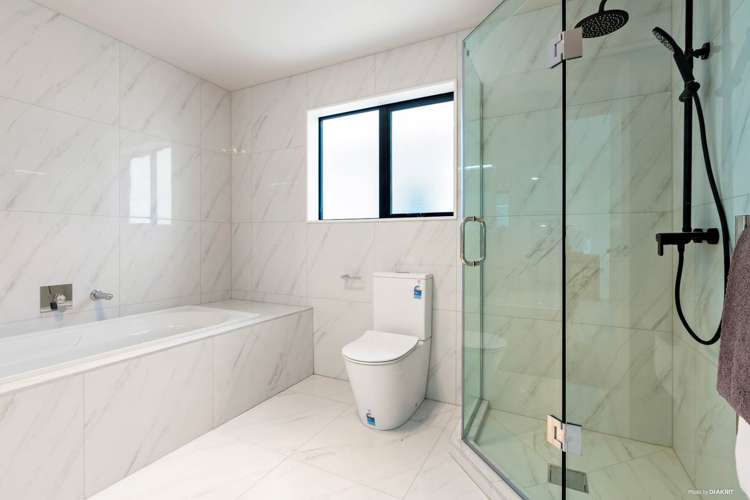 8 Wyon Way Flat Bush_10