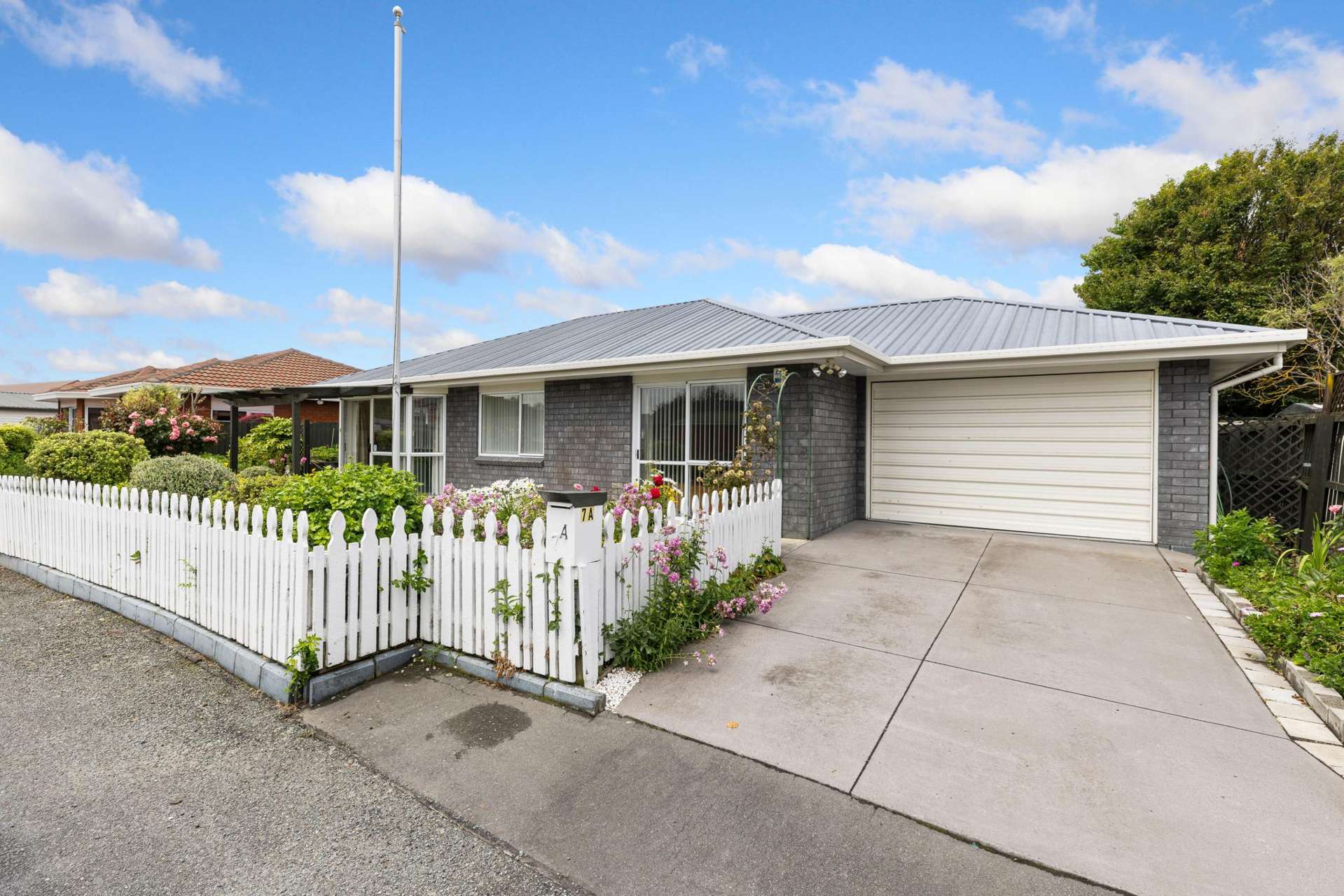 2/7 Katie Lane Dallington_0