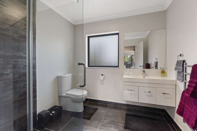 5 Yusef Way Levin_12