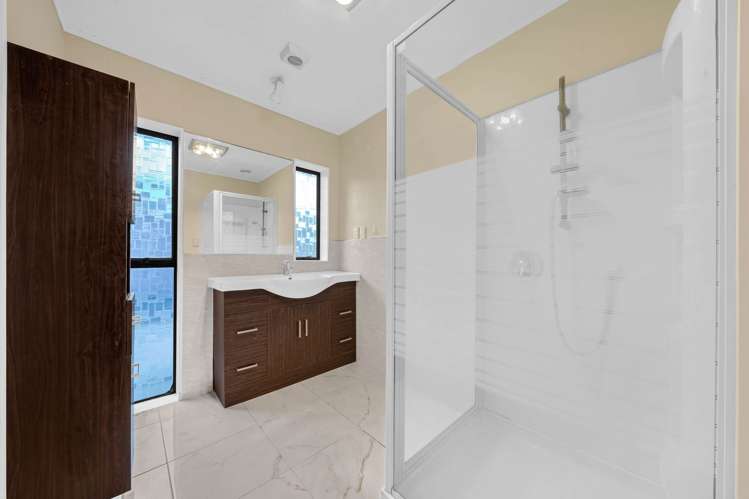2/7 Benygloe Place Highland Park_10