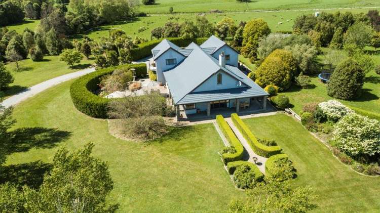 72 Boyle Street Kahurangi National Park_0