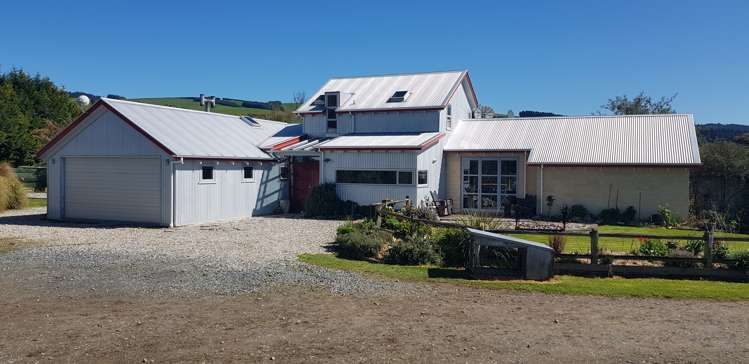 759 Adams Flat Road Balclutha_1