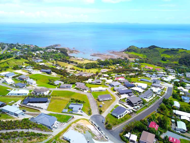 2 Sunset Heights Cable Bay_39