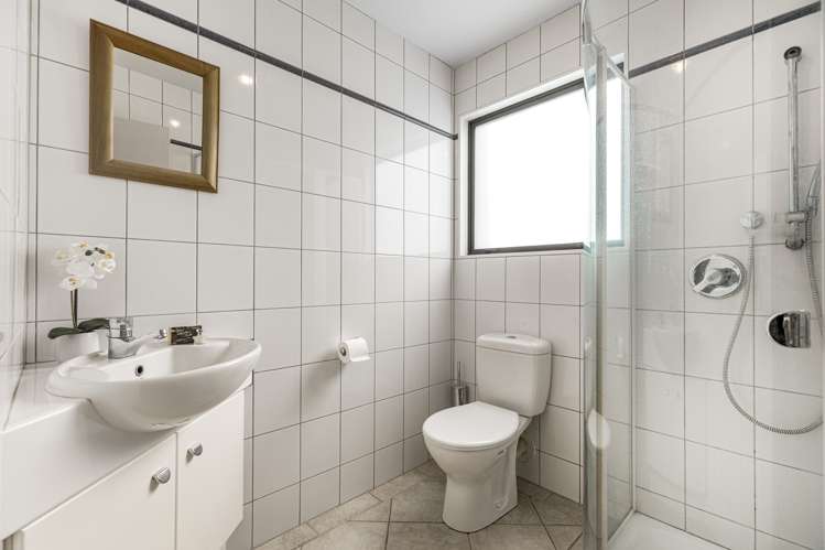 32 Hoani Glade Saint Johns_22