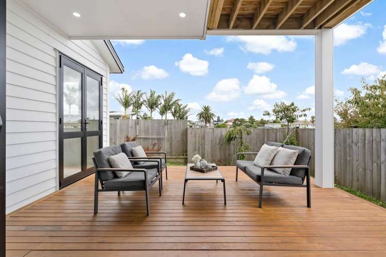 14 Matau Rise Te Atatu Peninsula_9