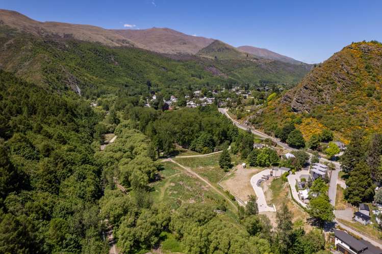 7 Gala Burn Lane, The Croft Arrowtown_8