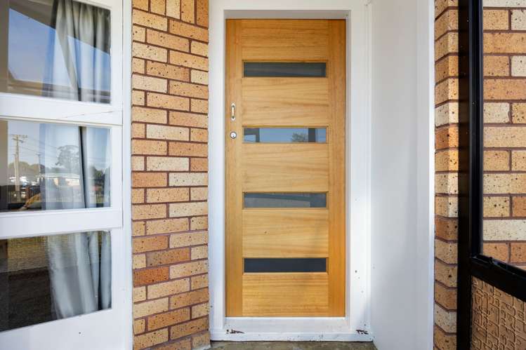 98 Bruce Avenue Glenview_3