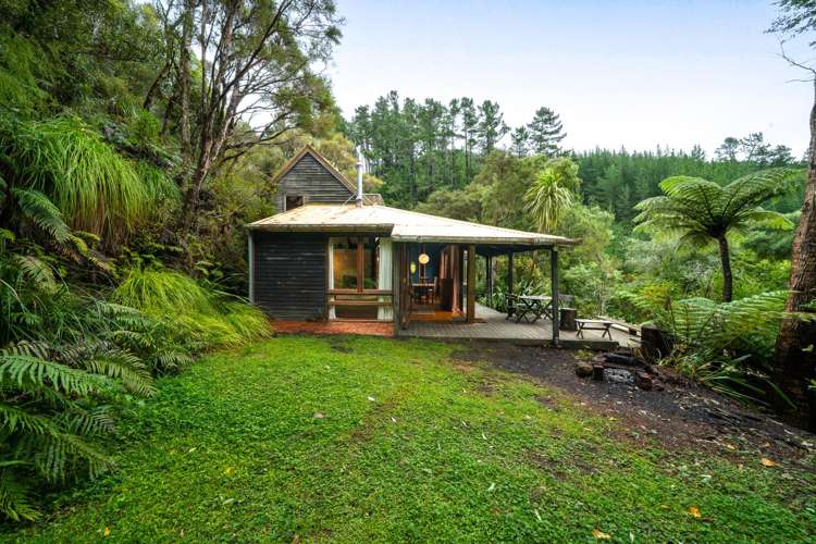 99 Elmslie Road Pinehaven_22