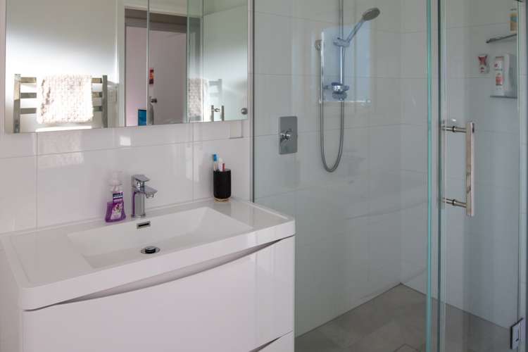 37 Mason Street New Lynn_18