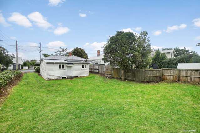 22 Rocklands Avenue Mount Eden_1