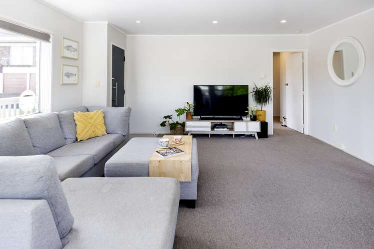 1/140 Prince Regent Drive Half Moon Bay_6