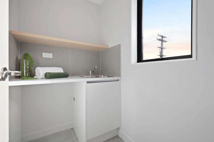 1a Meadow Crescent Te Atatu South_13