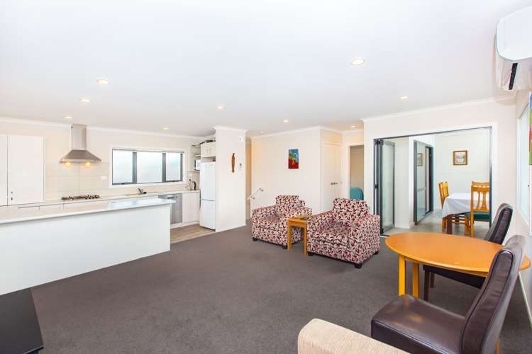 1/15 Cook Street Hamilton East_7