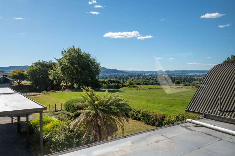 8 Mokoia Drive Tihiotonga_18