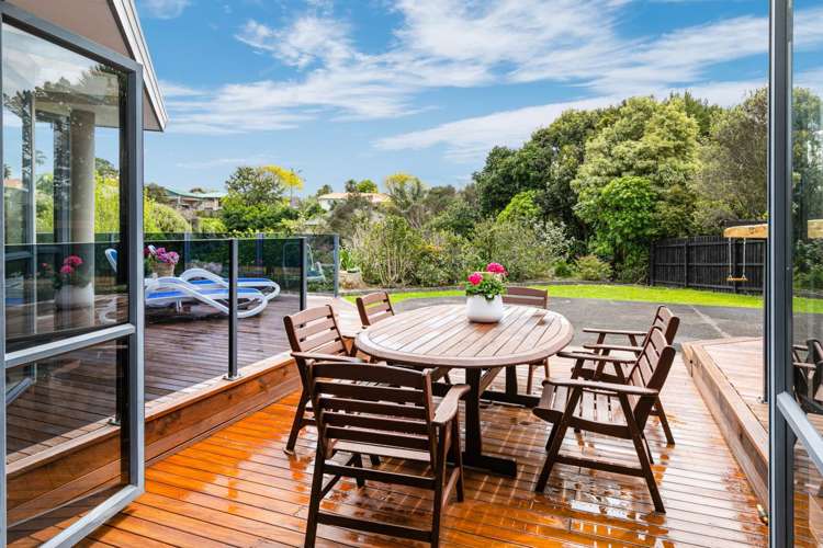 8 Almond Grove Greenhithe_8