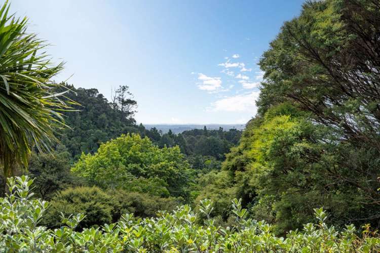 198 Scenic Drive Titirangi_8