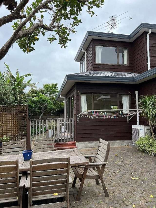 12B Raleigh Road Northcote_3