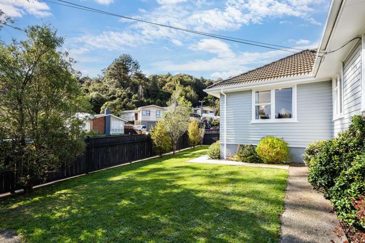 4 Lowry Crescent Stokes Valley_18