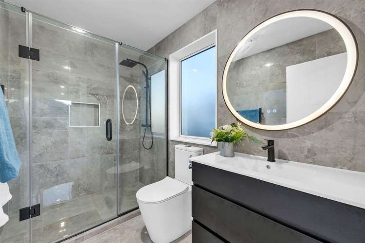 15 Tullymore Drive Flat Bush_25