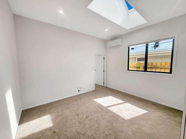 2/425 Hereford St Linwood_3
