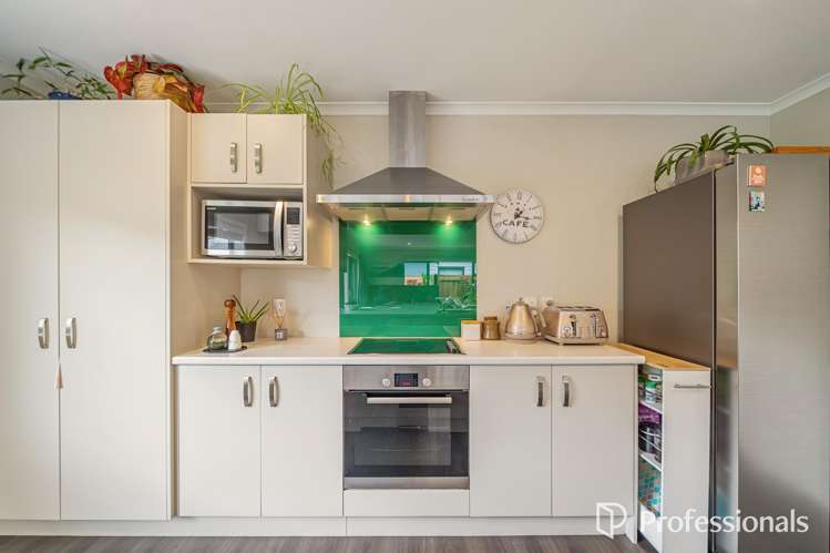 98 Farmer Crescent Taita_6