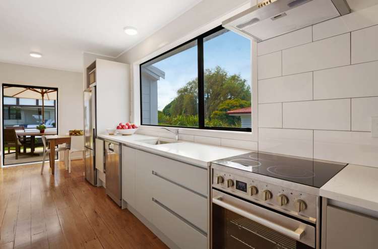 124 Archibald Road Kelston_8