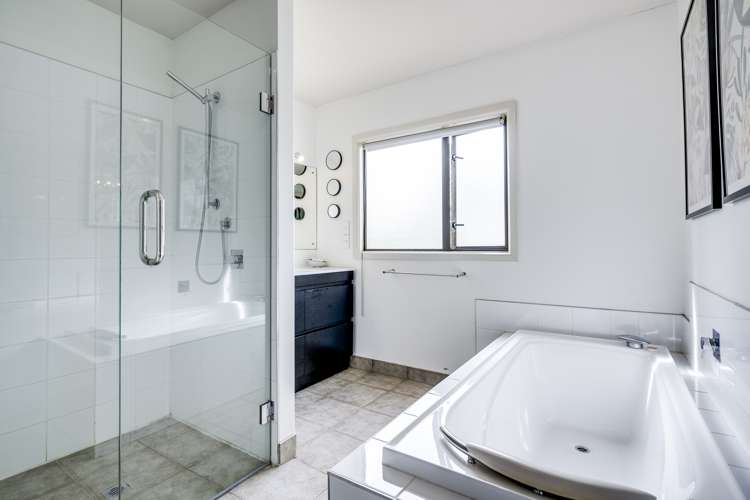 2/113 Ireland Road Waipawa_16