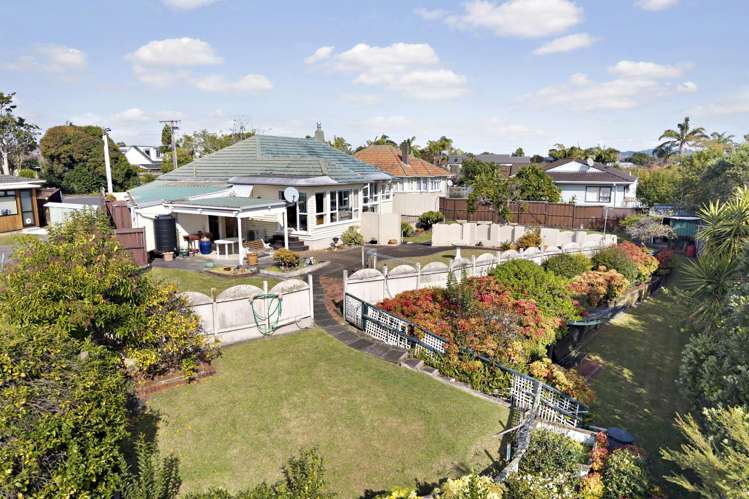 12 Howlett Street_0