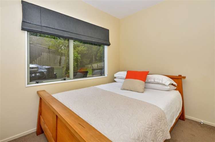 2/33 Pluto Place Beach Haven_11