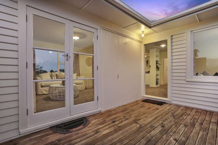 217 Glengarry Road Glen Eden_16