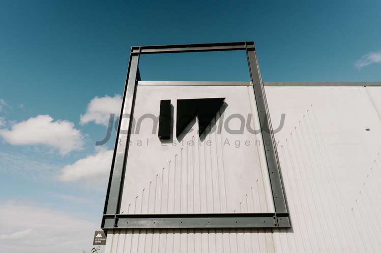 2/11 Northside Drive Westgate_10