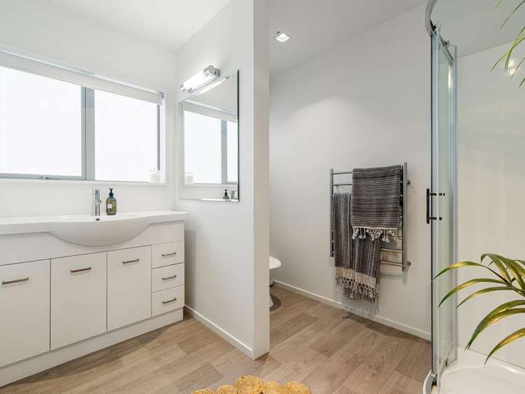220A Ocean Road Whangamata_16