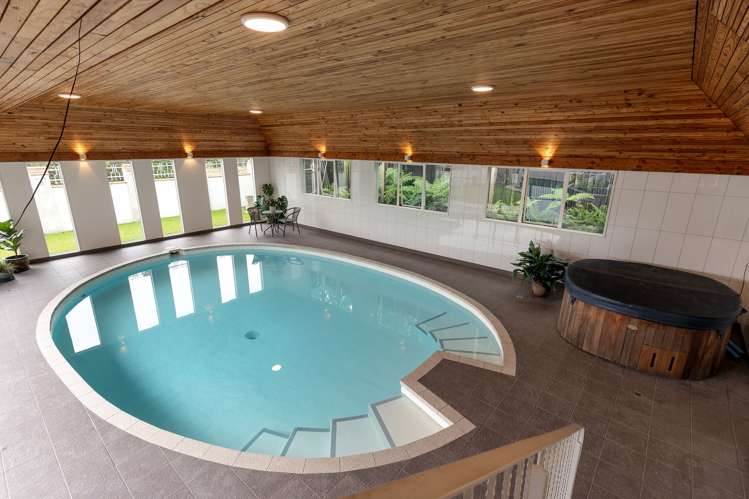 7 Nederland Avenue Burwood_30