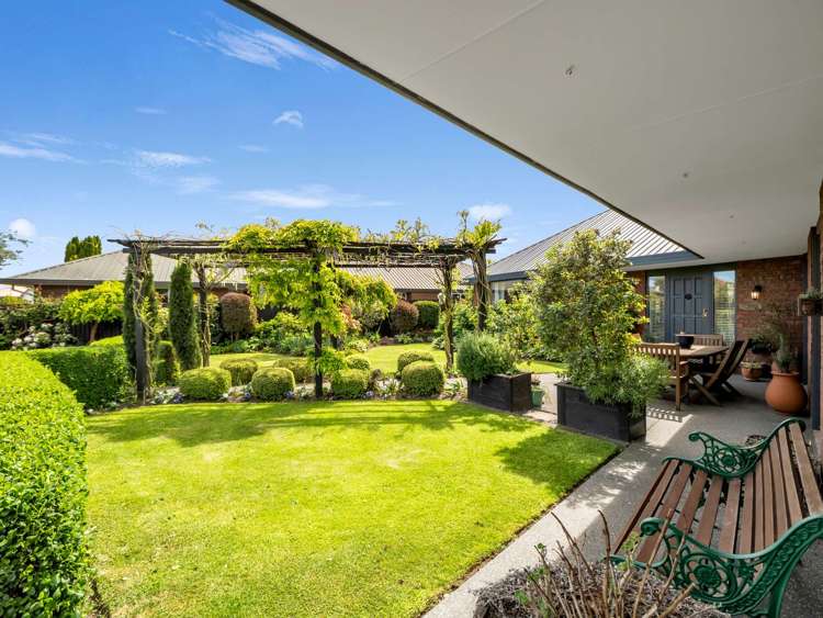 8 Stable Way Belfast_25