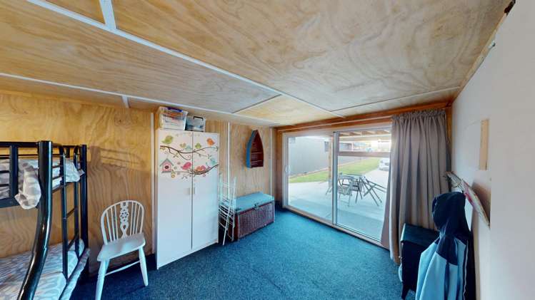 27 Mowhanau Drive 11473_12