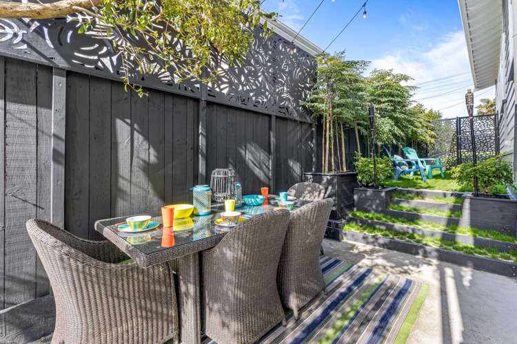 83 Golf Road New Lynn_12