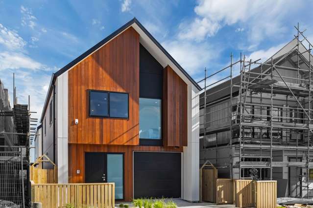 Stylish & Spacious Living in the Heart of Karaka