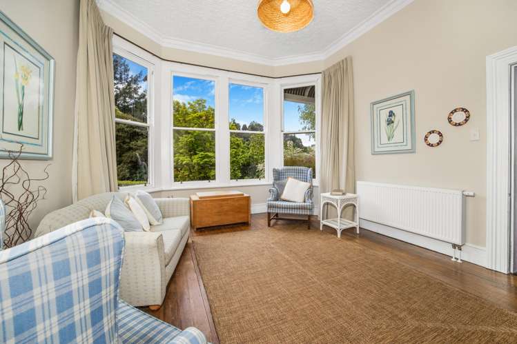 42 & 44 Crown Street North East Valley_5