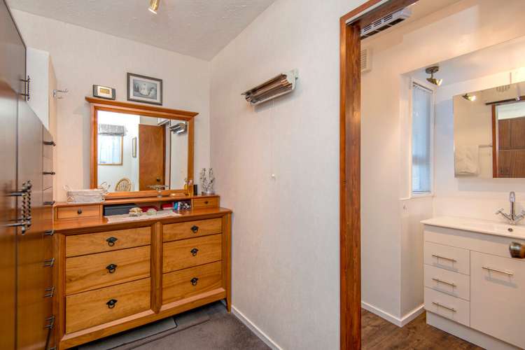 27 Ranui Crescent Diamond Harbour_12