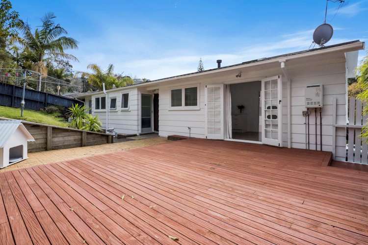 64 Ayton Drive Totara Vale_12