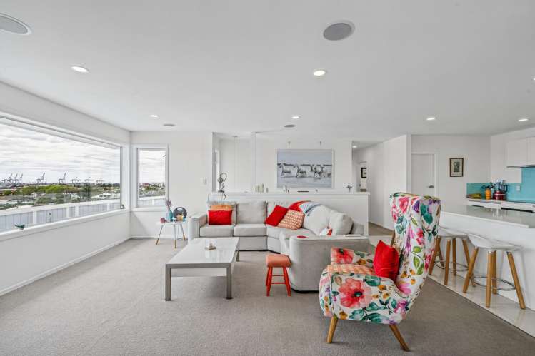 17 Seaview Road Otumoetai_7