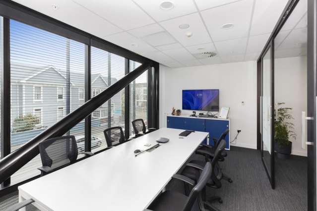 First Floor, 254  Montreal Street City Centre_4