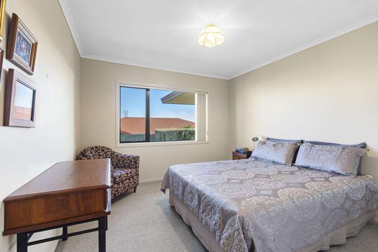 6 Ash Place Whalers Gate_19