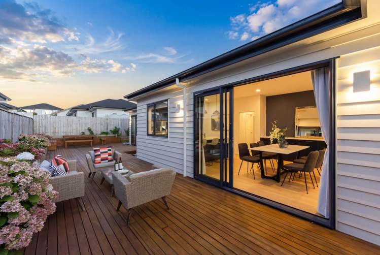 14 Kuinga Street Wainui_13