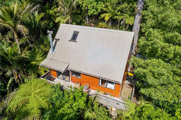 11 Valley View Road Titirangi_18
