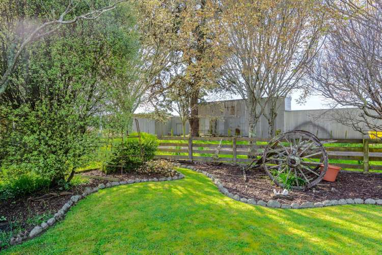 36 Hilton Road Carterton_24